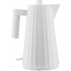 Alessi Rýchlovarná kanvica Alessi Plissé - ochrana pČervenái varu nasucho - biela - Michele de Lucchi - 1,7 l - MDL06 W Alessi Rýchlovarná kanvica Alessi Plissé - ochrana pČervenái varu nasucho - biela - Michele de Lucchi - 1,7 l - MDL06 W