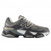 Detské topánky New Balance G90603BN – sivé Detské topánky New Balance G90603BN – sivé