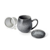 Hrnček so sitkom Zaara , sivá kamenina s glazúrou Hrnček so sitkom Zaara , sivá kamenina s glazúrou