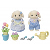 Sylvanian Families 5736 Květinový set a sourozenci Flora králíků Sylvanian Families 5736 Květinový set a sourozenci Flora králíků