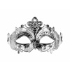 Party Strieborná karnevalová maska na tvár 17x9 cm s elegantným vzorom Party Strieborná karnevalová maska na tvár 17x9 cm s elegantným vzorom