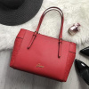 Kabelka shopper GUESS RAILY SATCHEL červená Kabelka shopper GUESS RAILY SATCHEL červená