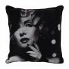 Vankúš - Dekoratívne vankúšové dekoratívne tvár ženy 45x45 cm (Dekoratívna vankúšová tvár 45x45 cm) Vankúš - Dekoratívne vankúšové dekoratívne tvár ženy 45x45 cm (Dekoratívna vankúšová tvár 45x45 cm)