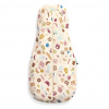 ERGOPOUCH Zavinovačka a vrece na spanie 2 v 1 Cocoon Bon Appetit 0,2 Tog 6-12 m, 8-10 kg ERGOPOUCH Zavinovačka a vrece na spanie 2 v 1 Cocoon Bon Appetit 0,2 Tog 6-12 m, 8-10 kg