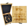 Sablio Darčeková sada na víno Moja svokra je najlepšia: 147×168×49 mm Sablio Darčeková sada na víno Moja svokra je najlepšia: 147×168×49 mm