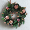 Vianočný veniec na dvere s medenou dekoráciou, 30 cm Vianočný veniec na dvere s medenou dekoráciou, 30 cm