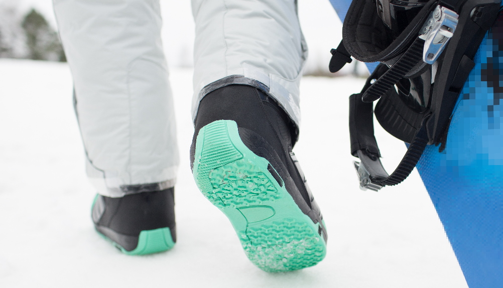 Při výběru boty na snowboard musíte sledovat několik parametrů