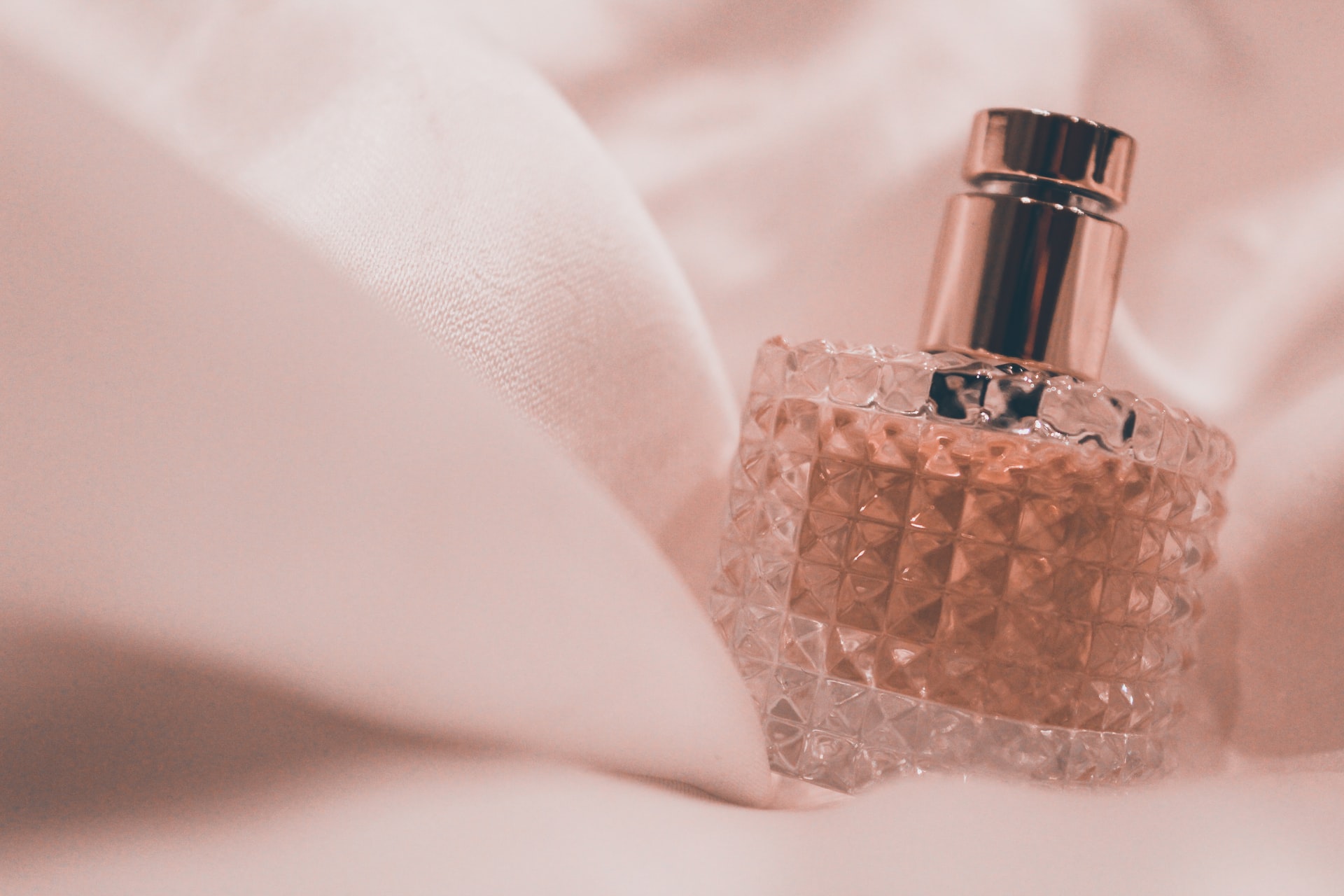 Jak vybrat parfém?