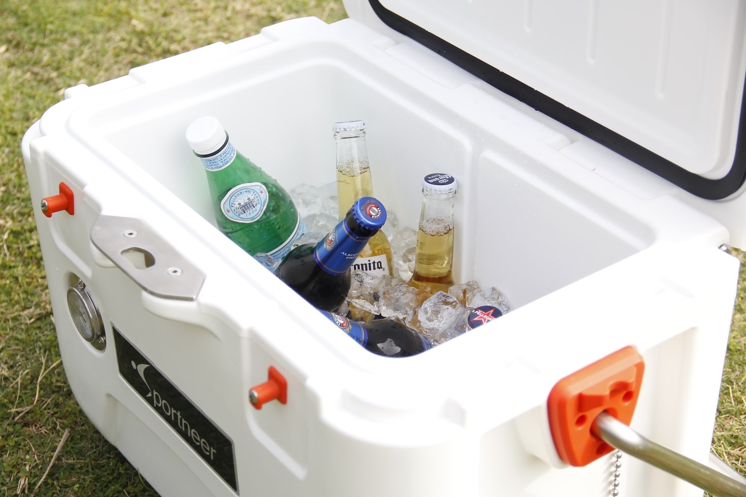 Přenosné lednice jsou perfektní na piknik i celou dovolenou.
