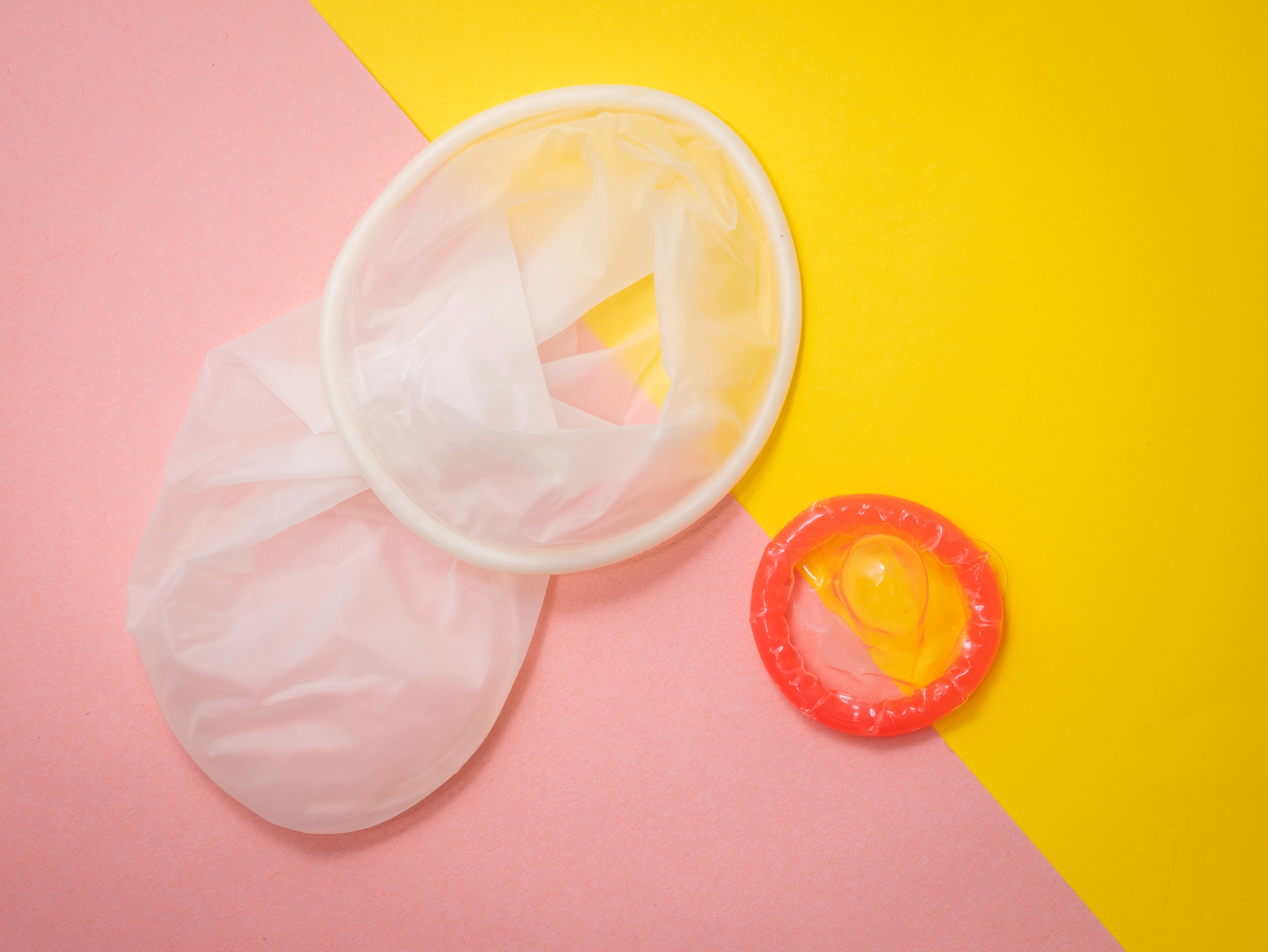 Kondomy mohou být při pohlavním styku velmi příjemnou záležitostí.