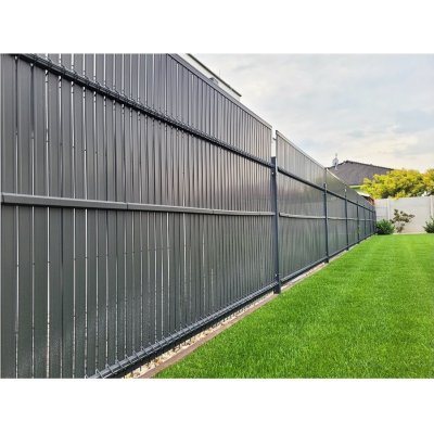 Plastová výplň do drátěných 3D plotů Betafence Barva: Tmavě-zelená, Výška plotu: 193 cm – Sleviste.cz