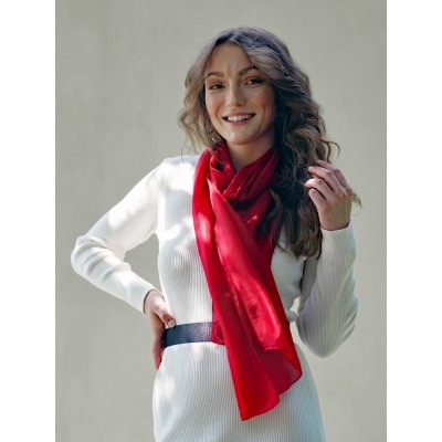 Hedvábná šála červená – Sleviste.cz