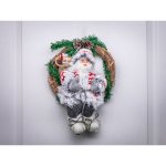 MagicHome Dekorácia Vianoce Santa sediaci vo venci veniec 30 cm – Hledejceny.cz