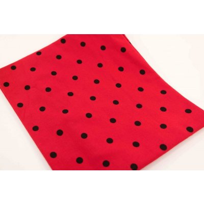 Bavlněné šátky s velkými puntíky černé puntíky na červená