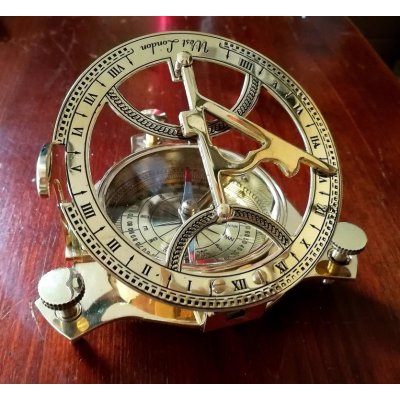 Shi Shakti Enterprises mosazný kompas se slunečními hodinami West London – Zboží Dáma