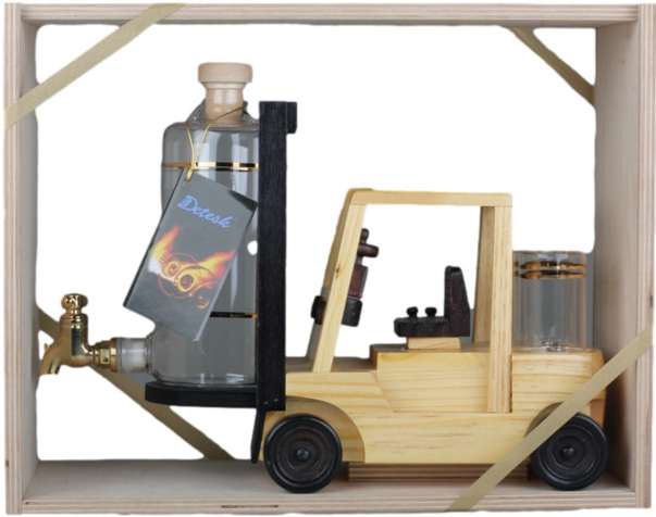 Detesk Švestka 40% 0,35 l (dárkové balení vysokozdvižný vozík dřevěný)