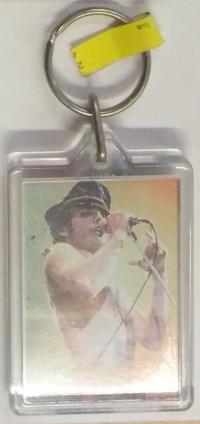 Přívěsek na klíče Freddie Mercury Live od 9 Kč - Heureka.cz
