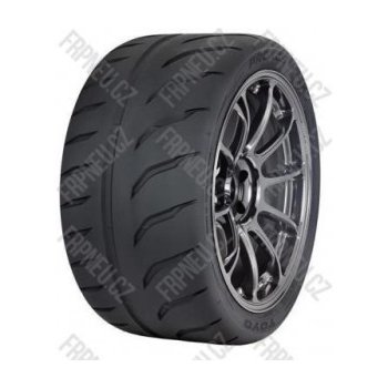 Pneumatiky Toyo Proxes R888R 305/30 R19 102Y