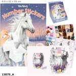 Kreativní omalovánky se samolepkami Miss Melody 11 aršíků samolepek 24 stránek parádní kreativní samolepková knížka Dress Me Up od Miss Melody se kterou lze oblékat jezdkyně i jejich koně. – Zbozi.Blesk.cz