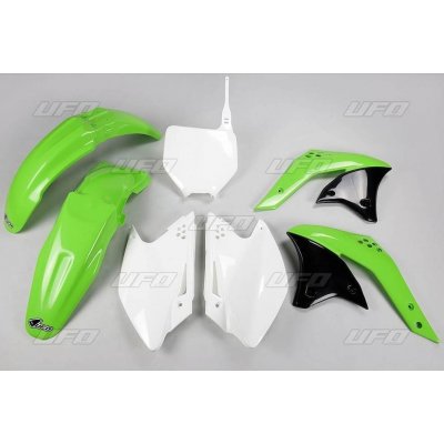 UFO kompletní plasty KAWASAKI KXF 250 07 OEM zelená/bílá KAWASAKI KX F 250 rok 2007 – Sleviste.cz