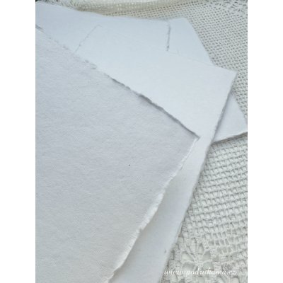 Olino Paperworks Int BV Bavlněný ruční papír A4 s přírodním okrajem - ivory 300 gr – Zboží Dáma