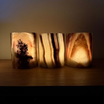 Svícen z aragonitu na čajovou svíčku - válec 9,5 cm Varianta: Woodsy kolekce – Zboží Dáma