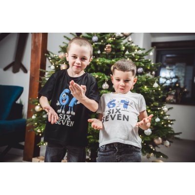 Černá na bílé SIXSEVEN bílé tričko – Sleviste.cz