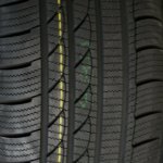 Tracmax Ice-Plus S210 225/40 R18 92V – Hledejceny.cz