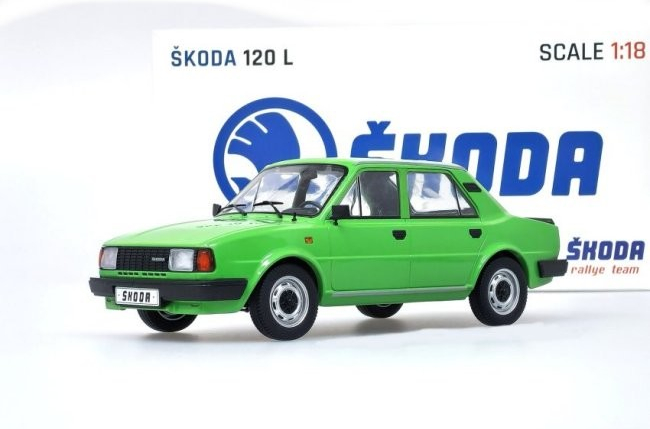 Foxtoys Škoda 120L 1985 zelená 1:18