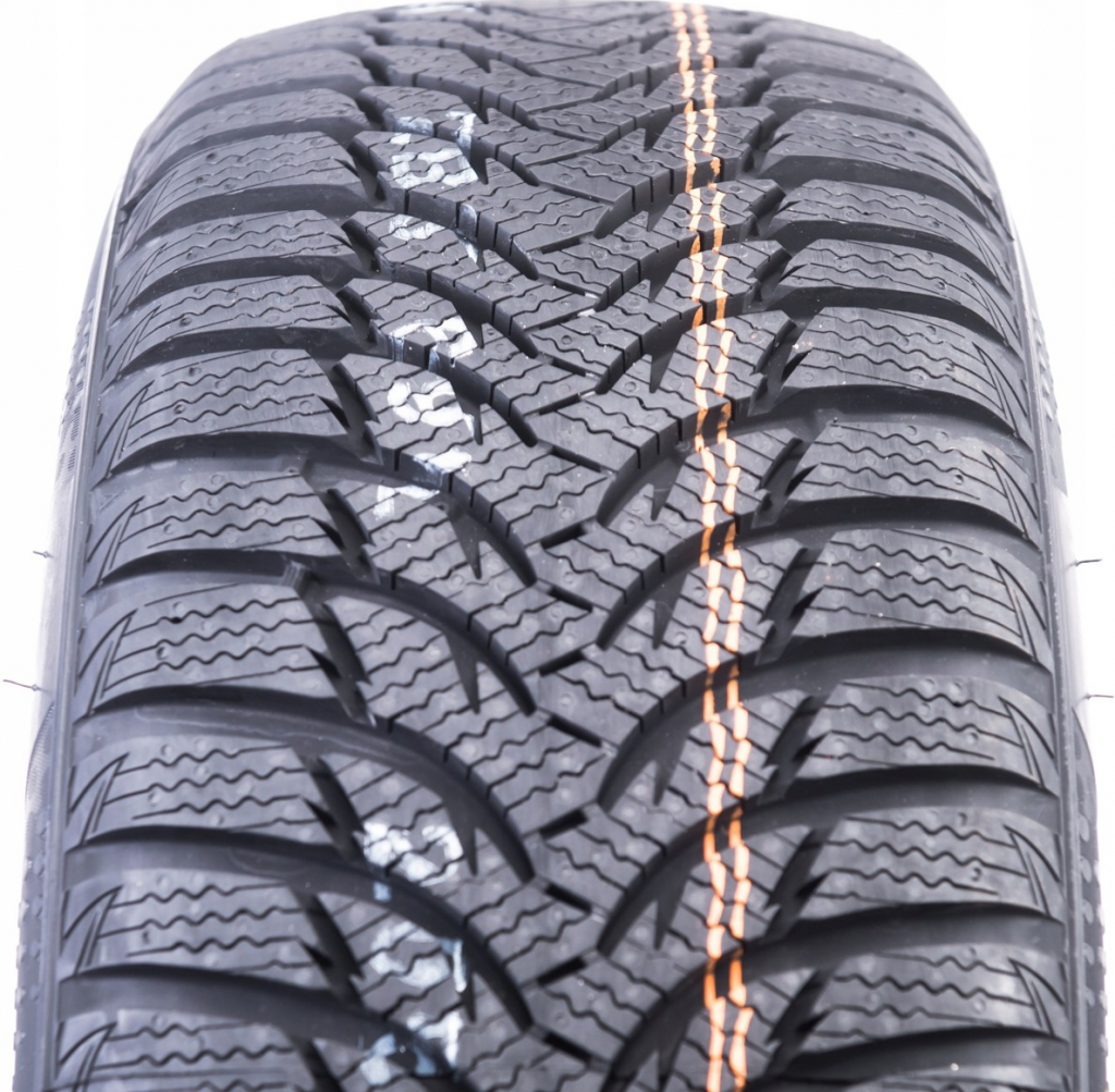 Kumho WinterCraft WP51 205/65 R15 94T