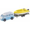 Auta, bagry, technika Halsall Teamsterz karavan s přívěsem a lodí (002) modré auto a žlutý člun