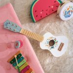 Vilac Dřevěná kytara Zvířata světa Sarah Betz – Zbozi.Blesk.cz