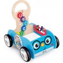 Baby Einstein Hape dřevěná aktivní vlečka Discovery Buggy