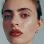 (M)ANASI 7 Pečující multifunkční lesk na rty kagero 6 ml – Sleviste.cz