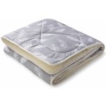 Wooline Přikrývka Evropské Merino oboustranná šedá s motivem peříček 140x200 – Sleviste.cz