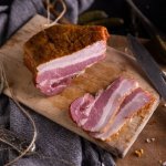 Authentic Uzený bok bez kosti a kůže 0.5kg – Sleviste.cz