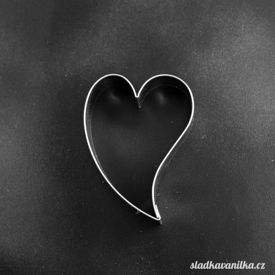 Vykrajovátko nepravidelné srdce – Zboží Dáma