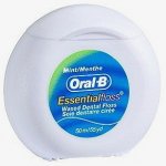 Oral-B Essential Floss voskovaná dentální nit 50 m 1 kus