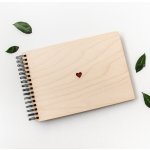 Kroužkové fotoalbum Červené srdíčko Papíry: Černé - 30 listů – Sleviste.cz