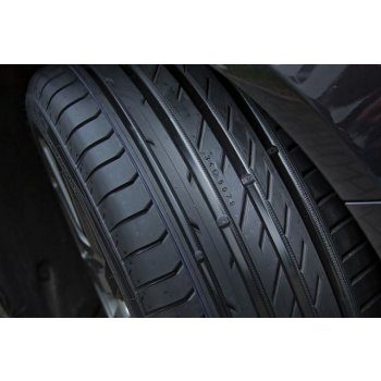 Nokian Tyres zLine 245/50 R20 102W