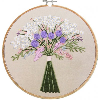 Sada na vyšívání s předtištěným motivem béžová – Zboží Dáma