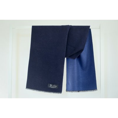 Šála z česaného hedvábí modro-černá oboustranná – Zboží Dáma