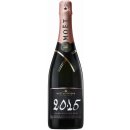 Moët & Chandon Grand Vintage Rose 2015 12,5% 0,75 l (holá láhev)