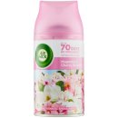 Air Wick Freshmaticic Magnolie & Třešeň náplň 250 ml