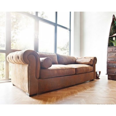 AV interiery Prostorná pohodlná sedačka z mikroplyše Chesterfield London mikroplyš TABAGO 16 – Zboží Dáma