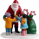 Lemax Vánoční dekorace Santa Gets A Hug 7 x 6,9 x 4,2 cm – Hledejceny.cz