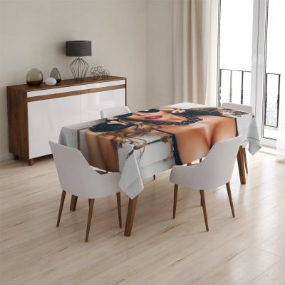 Sablio Ubrus Žena s brýlemi 130x130cm – Sleviste.cz