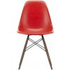 Jídelní židle Vitra Eames Fiberglass DSW red/dark maple