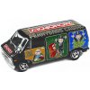 Sběratelský model Johnny Lightning Dodge Van 1976 Monopoly + figurka pro hru 1:64