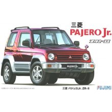 Fujimi Mitsubishi Pajero Jr. ZR II 1:24